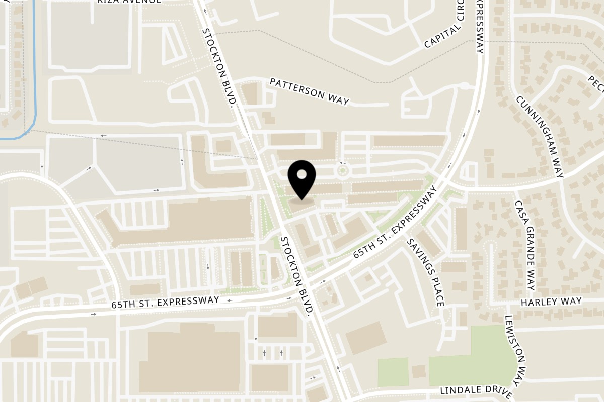 Map showing the location of Bốn Mùa | Vietnamese Restaurant on 6835 Stockton Blvd suite 400 in Sacramento